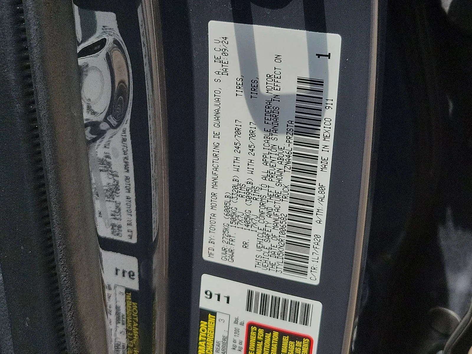 2024 Toyota Tacoma SR - Photo 34
