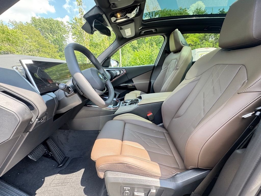 2026 BMW X3 30 - Photo 18
