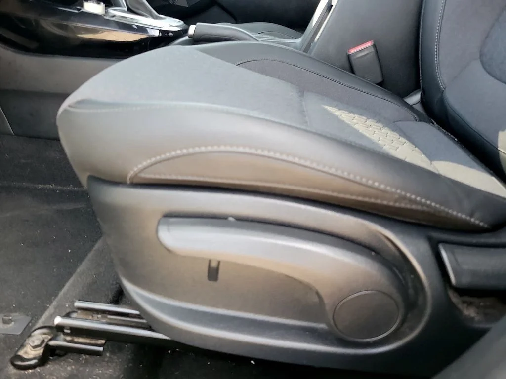 Used 2024 Blue / Black Kia S image 13