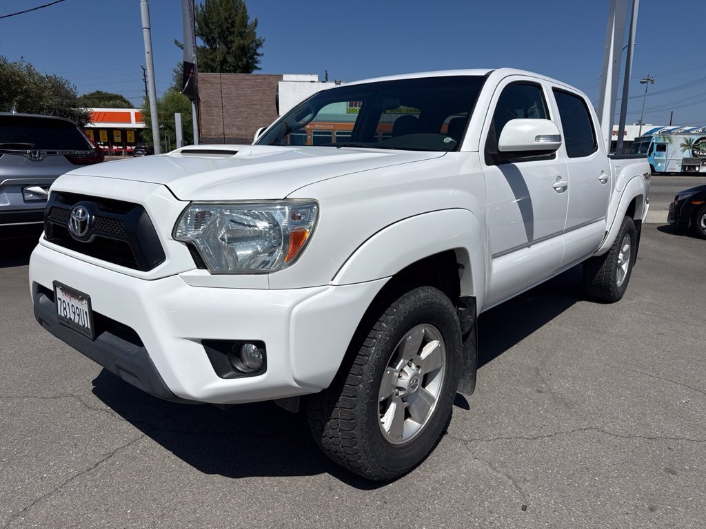 Used 2015 White Toyota PreRunner image 2