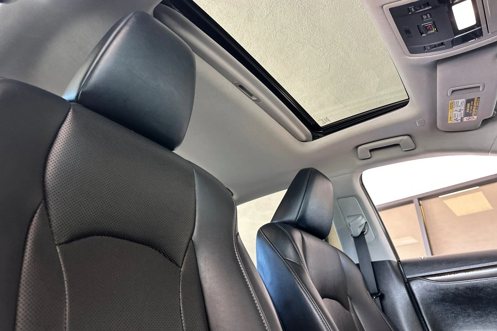 Used 2021 Gray Pearl Lexus 450h image 14