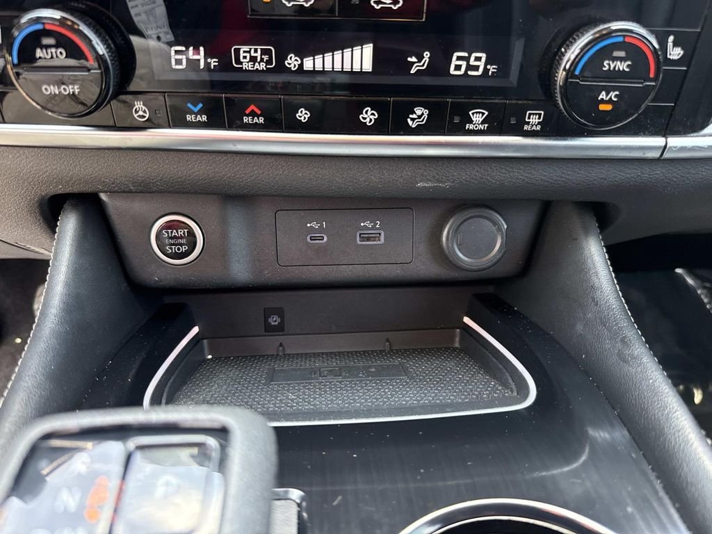 Used 2021 Gray Nissan Platinum image 33