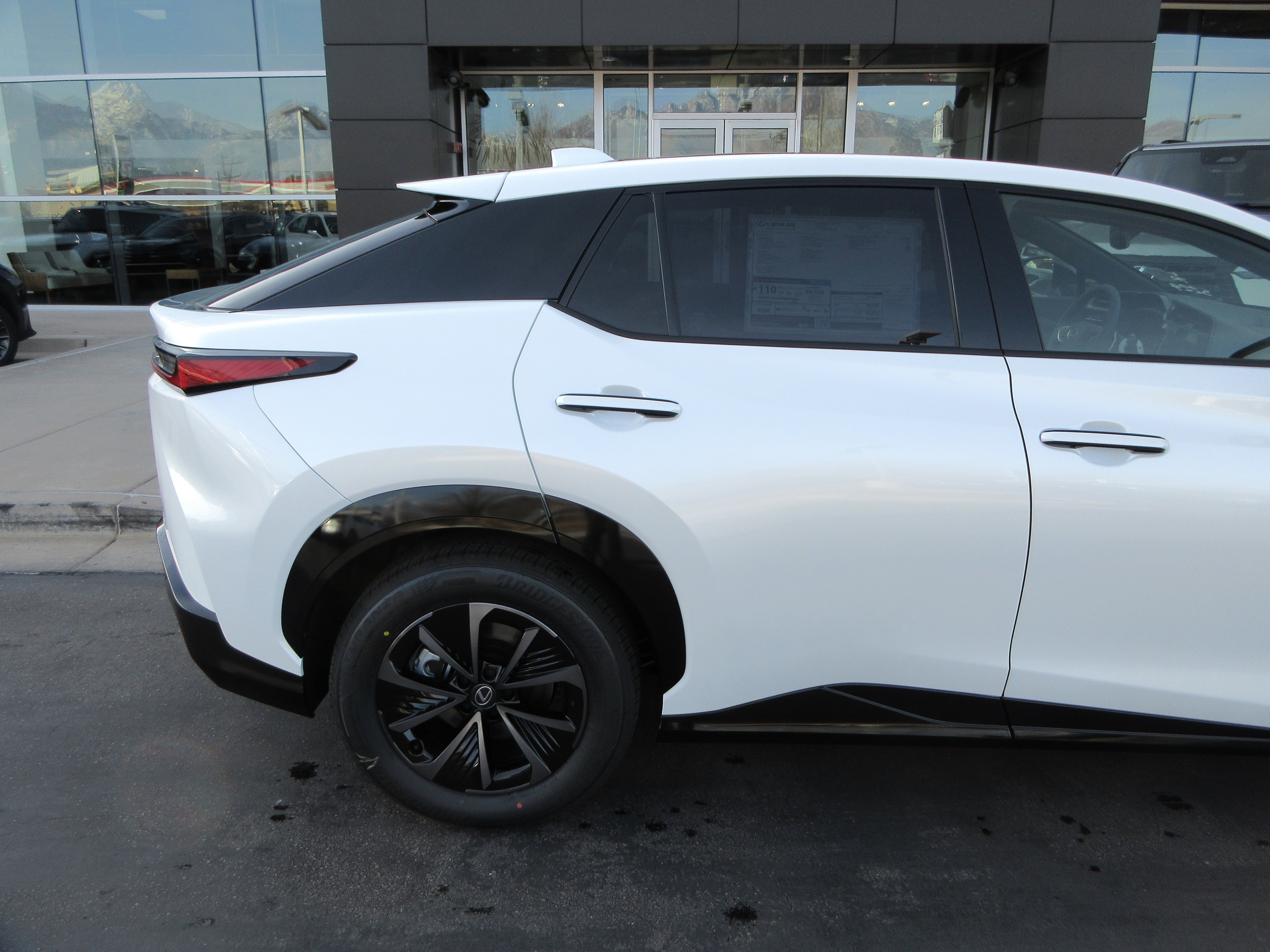 2026 Lexus RZ Premium - Photo 10