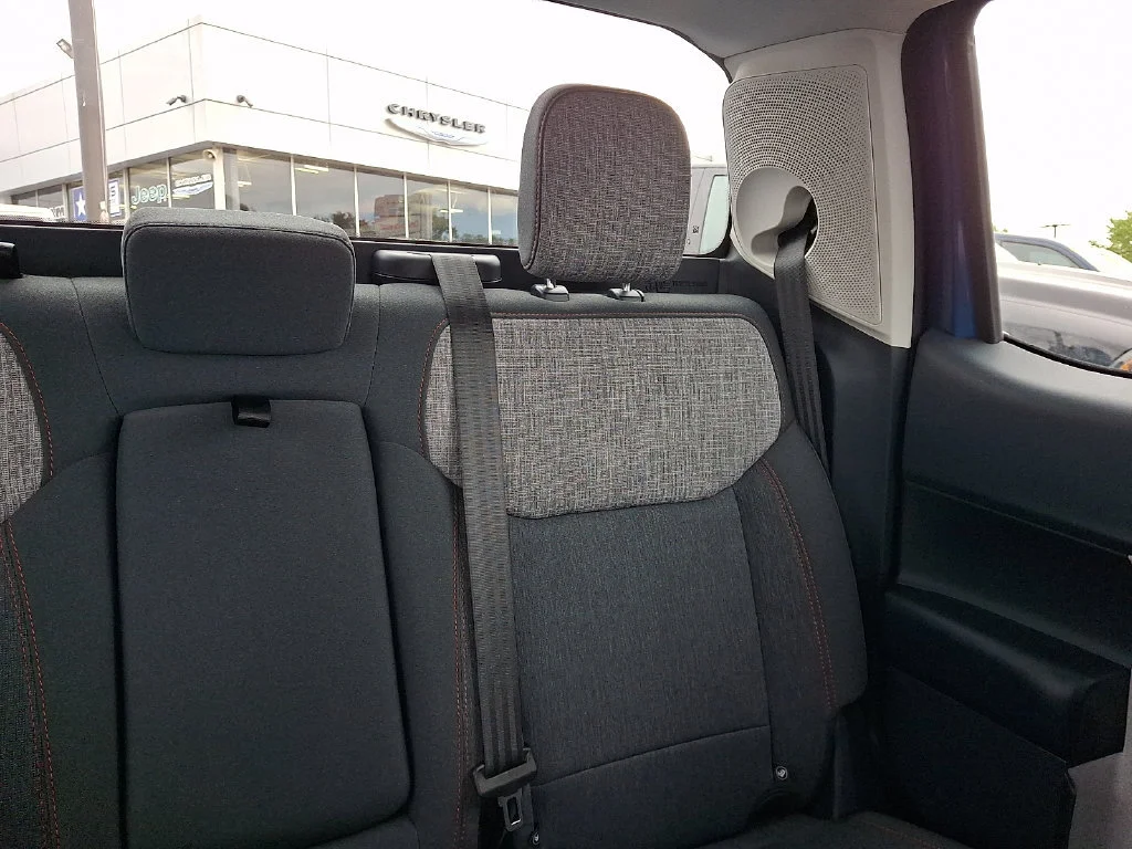 Used 2023 Atlas Blue Metallic Ford XLT image 21