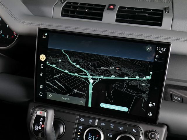New 2026 Fuji White Land Rover X-Dynamic SE image 16