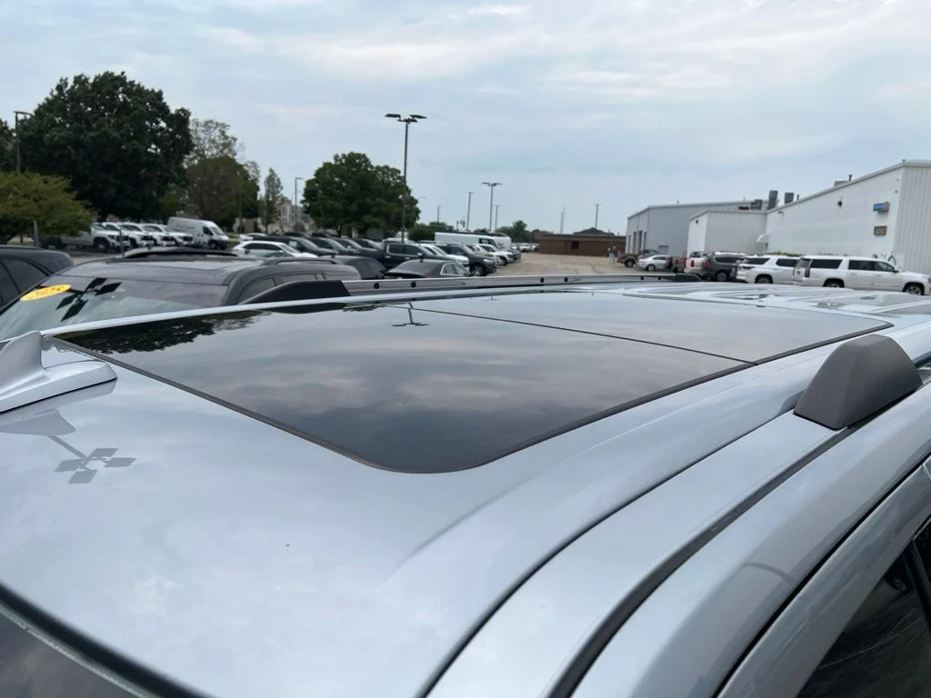 Used 2022 Silver Ford Limited image 6