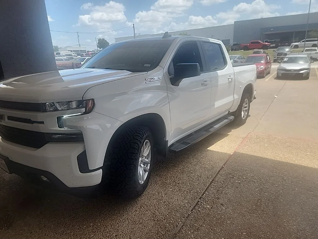 Used 2021 White Chevrolet RST image 2