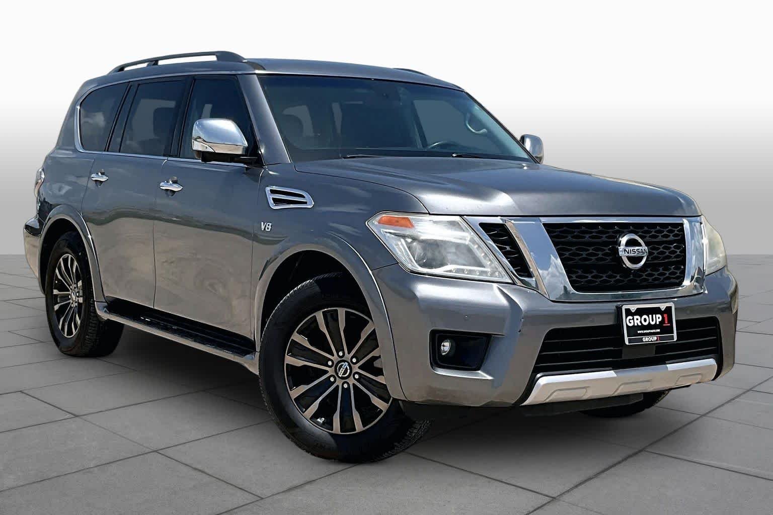 Used 2017 Gun Metallic Nissan Platinum image 3