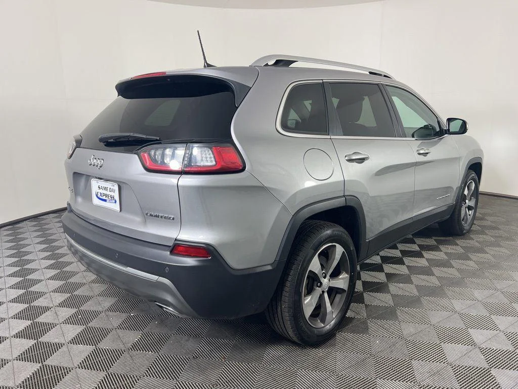 Used 2019 Billet Silver Metallic Clearco Jeep Limited image 24