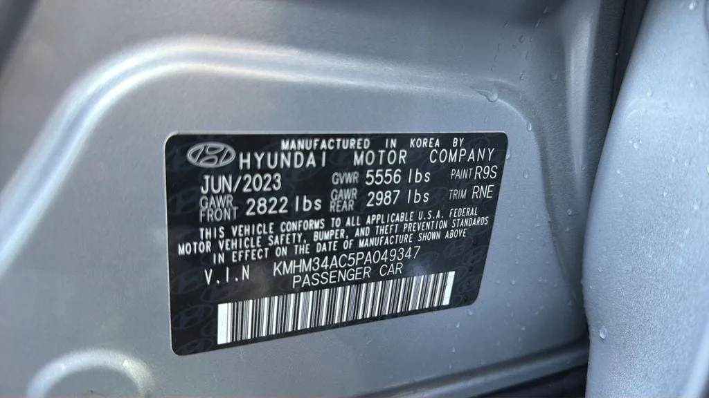 Used 2023 Curated Silver Hyundai SEL image 10