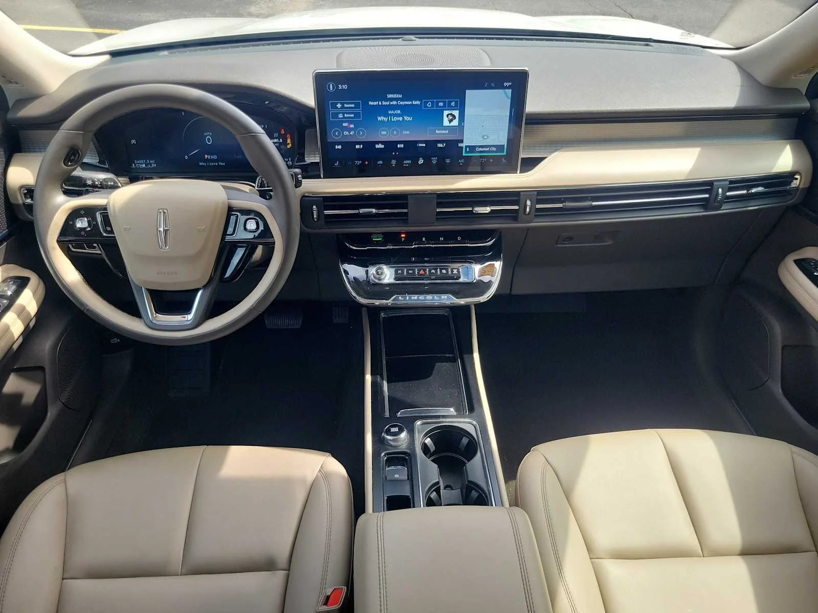 Used 2023 White Lincoln Standard image 12
