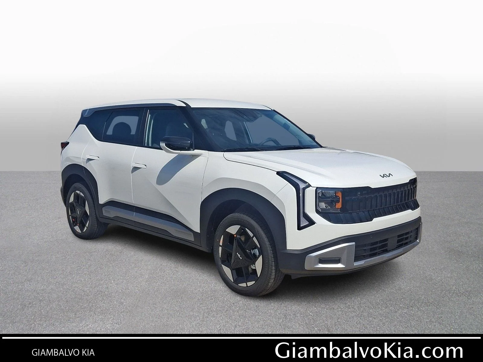 New 2027 White Kia S image 1