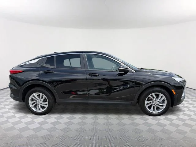 Used 2025 Ebony Twilight Metallic Buick Preferred image 4