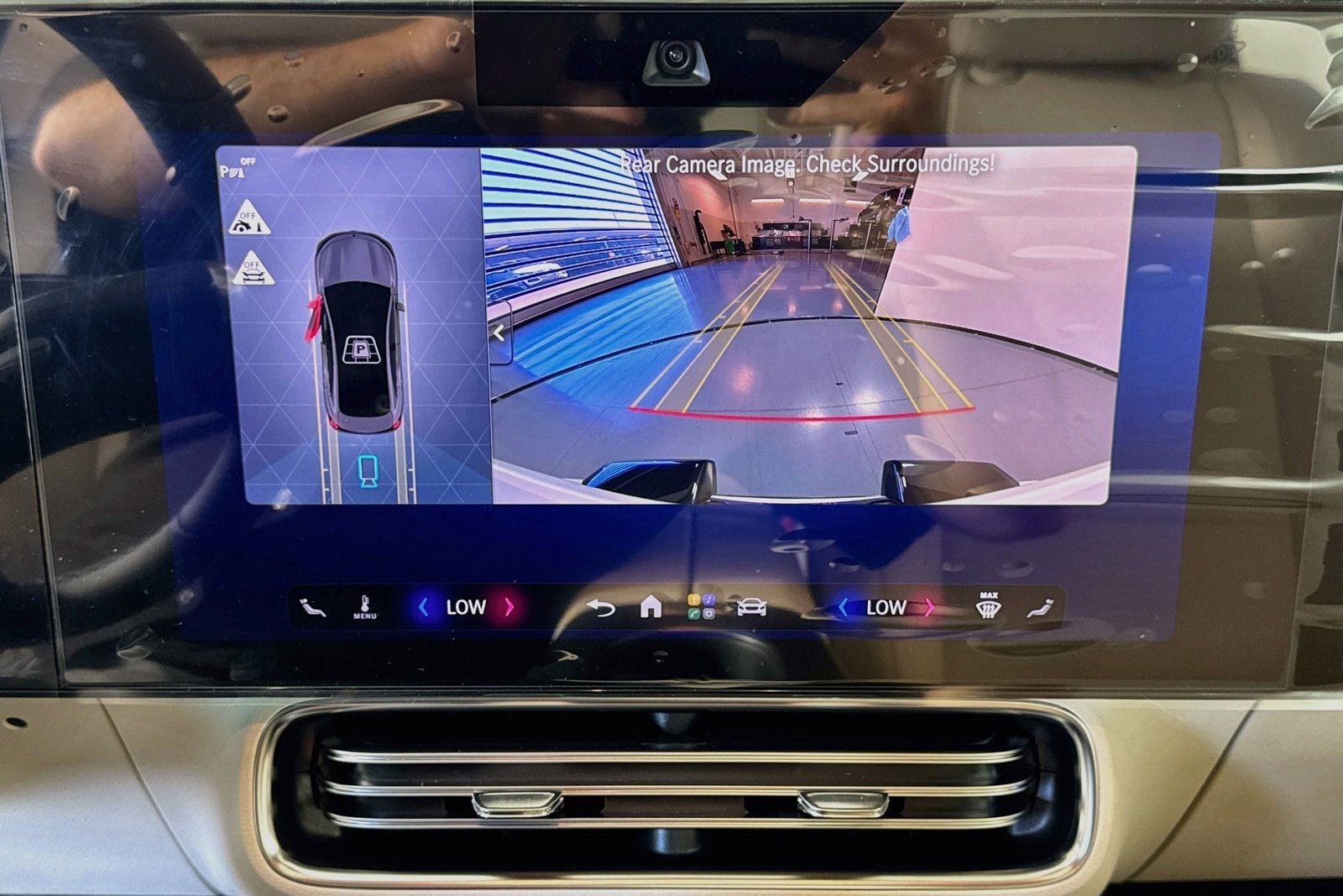 New 2027 Polar White Mercedes-Benz CLA 220 Hybrid image 13