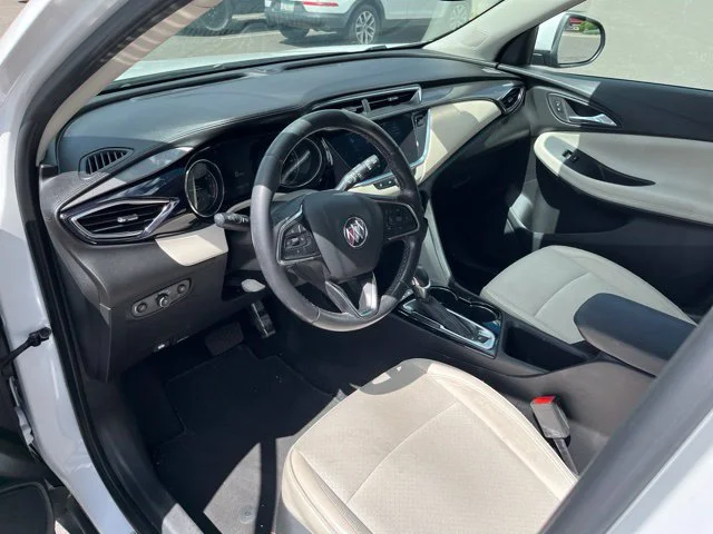 Used 2020 White Frost Tricoat Buick Preferred image 17