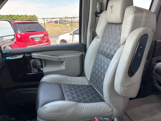 Used 2022 Quicksilver Metallic GMC Explorer Limited SE image 39