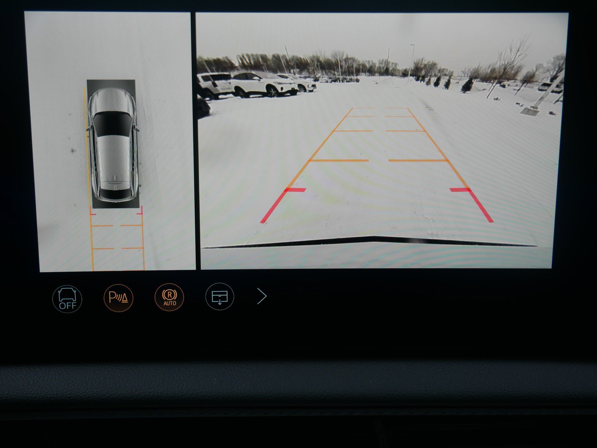 2026 Cadillac OPTIQ Sport - Photo 23