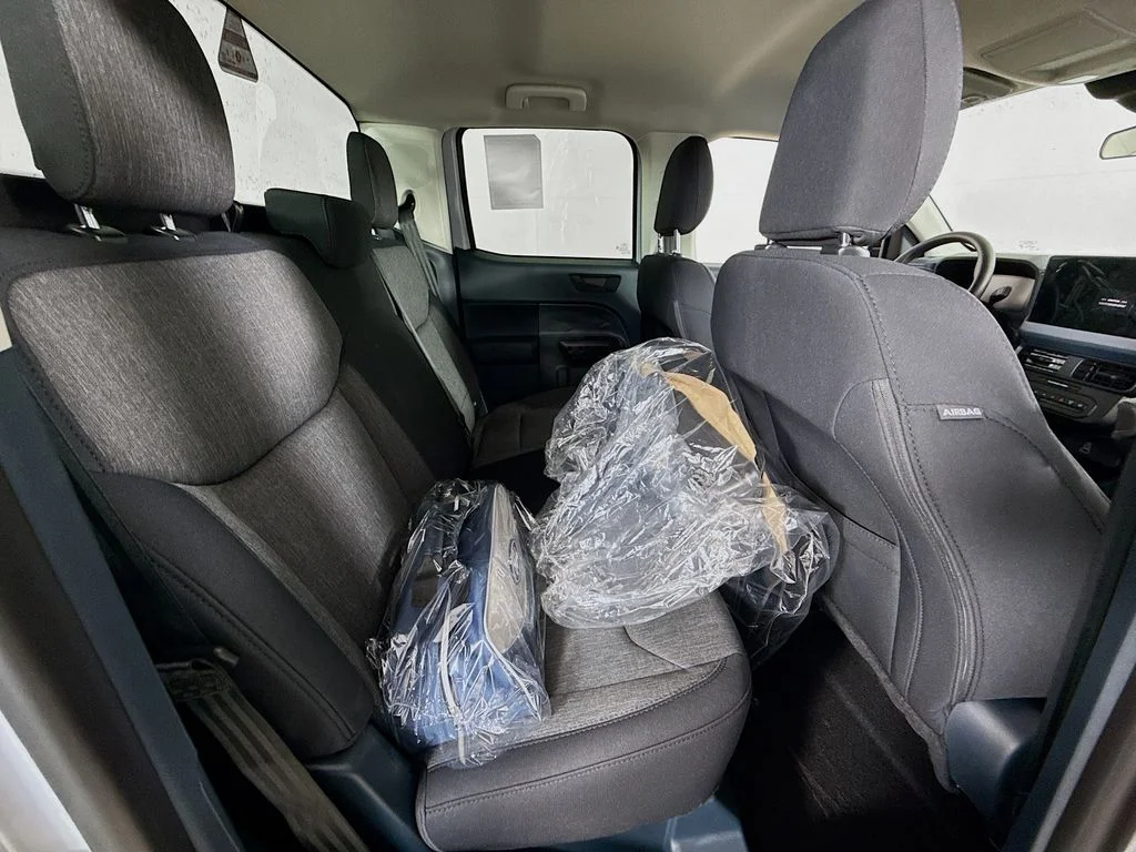 New 2026 Space White Metallic Ford XLT image 24
