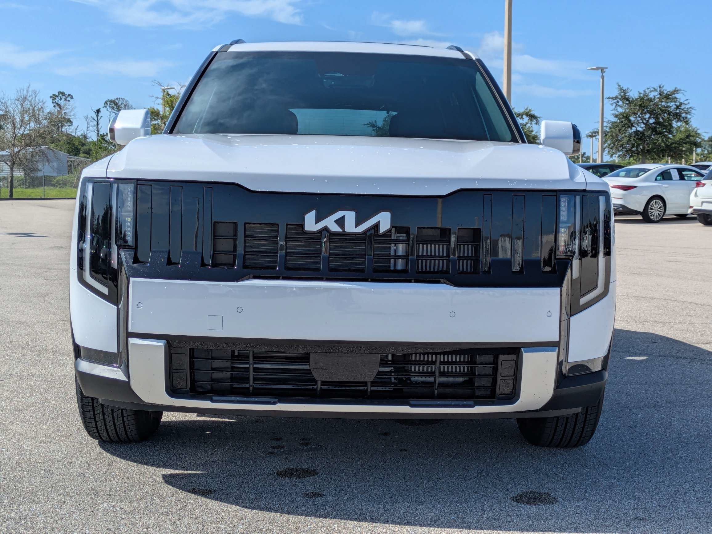 New 2027 Glacial White Pearl Kia EX image 3
