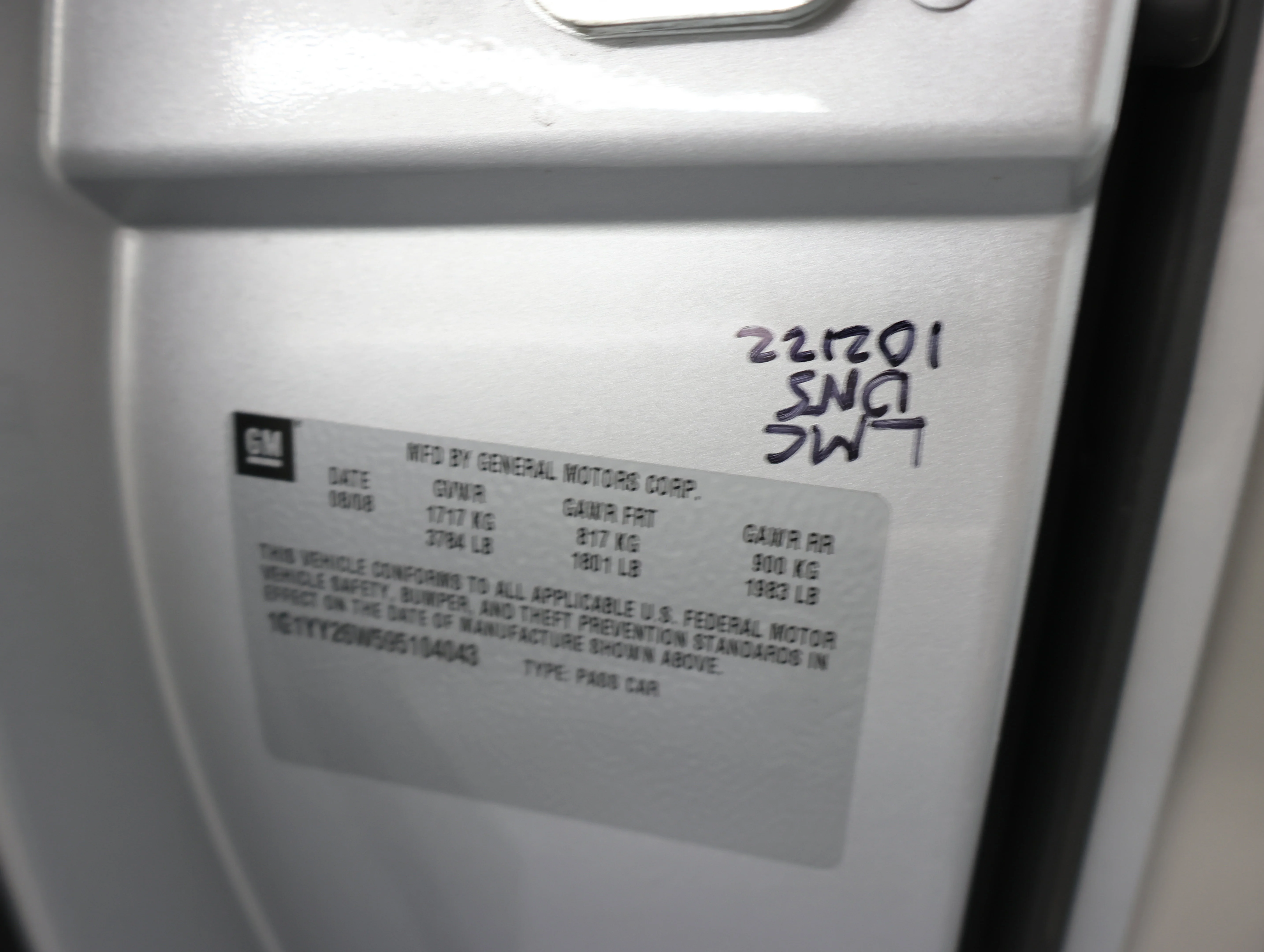 Used 2009 Blade Silver Metallic Chevrolet Base image 43