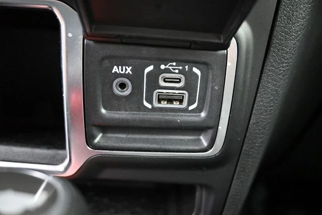 Used 2024 White Jeep Sport image 25