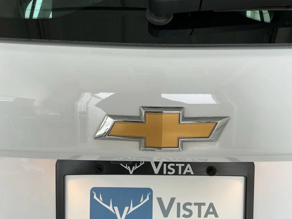 Used 2024 Summit White Chevrolet LS image 8