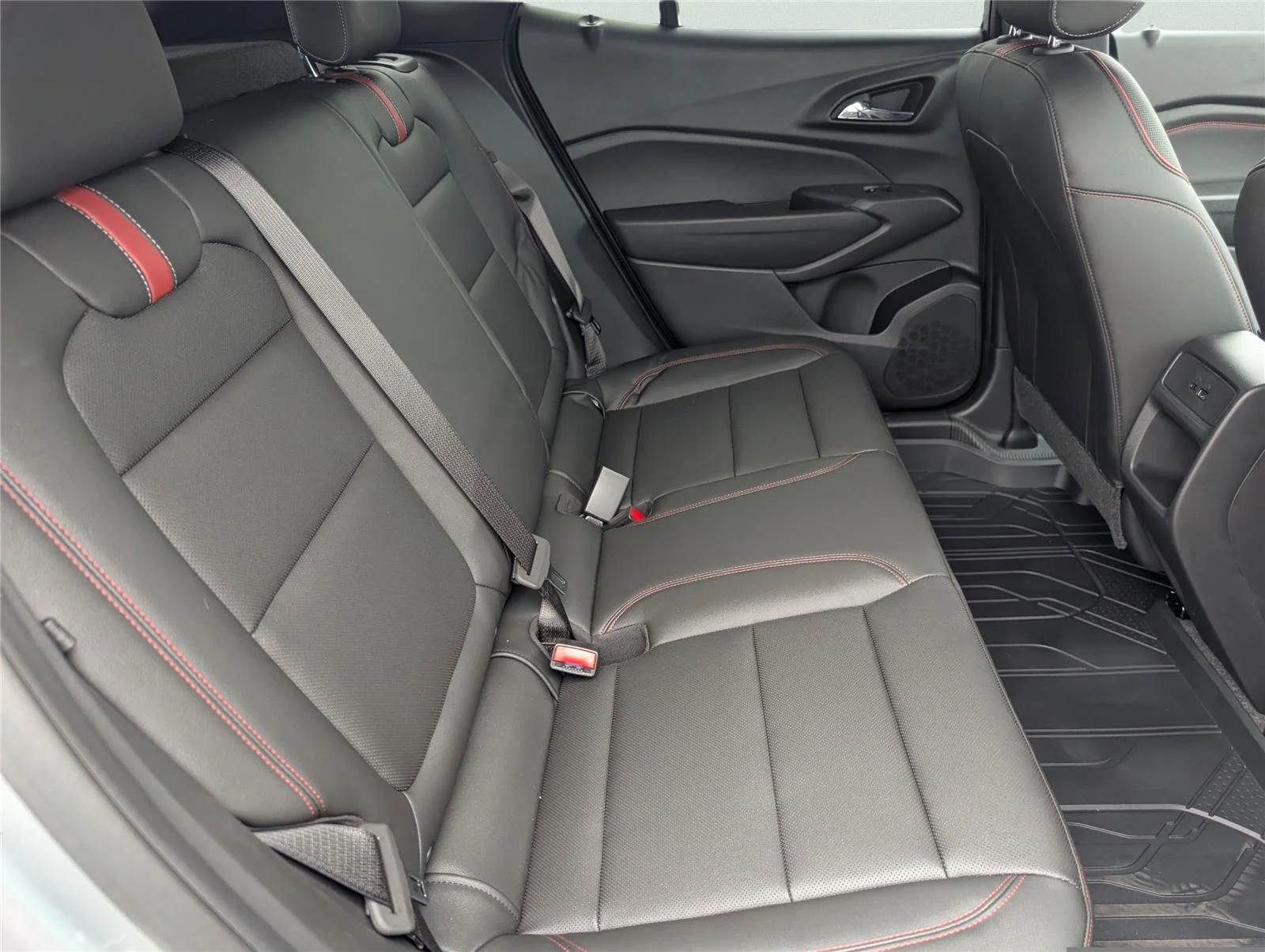 2026 Chevrolet Trax RS - Photo 37