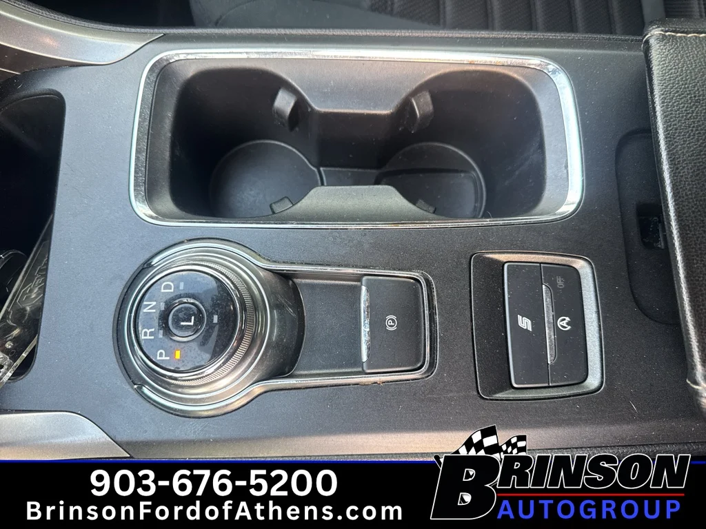 Used 2020 Agate Black Metallic Ford SE image 21
