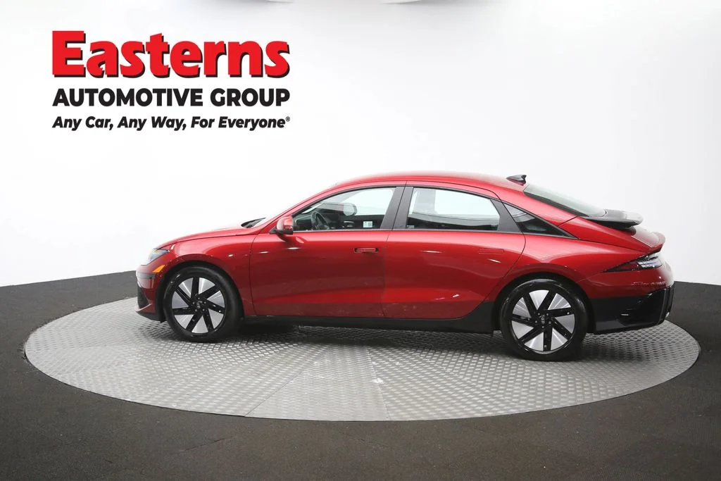 Used 2024 Red Hyundai SE image 62