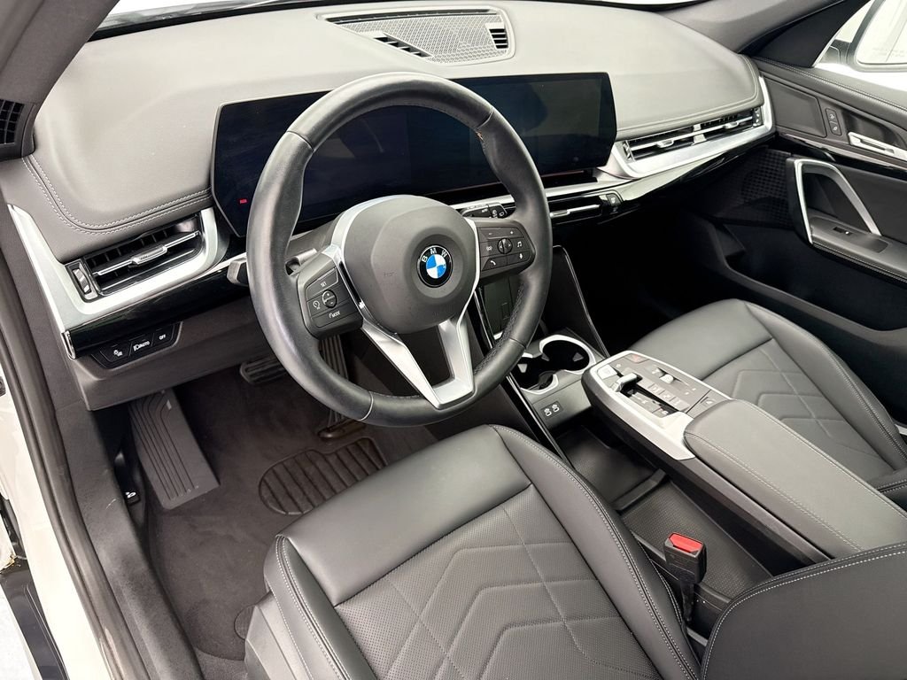 Certified Used 2025 Alpine White BMW xDrive28i image 9