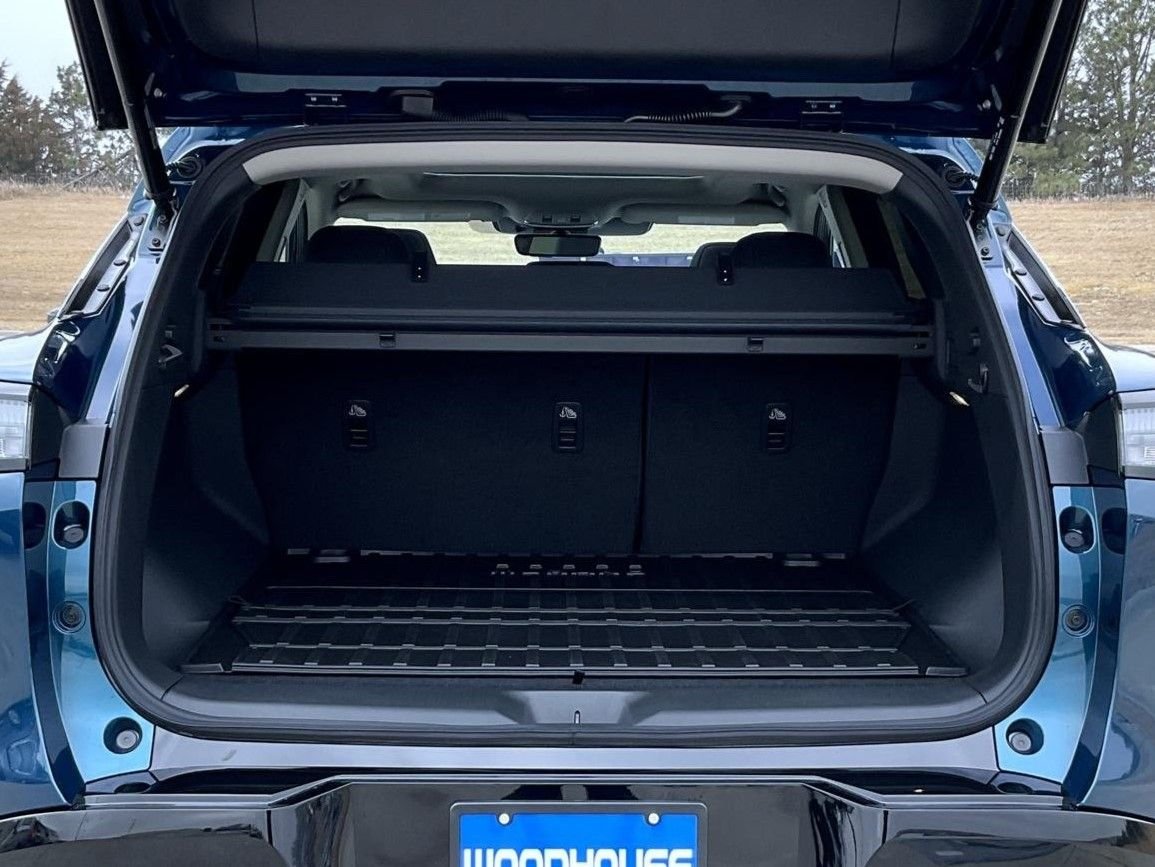 New 2026 Aurora Blue Pearl Metallic Nissan Platinum image 22