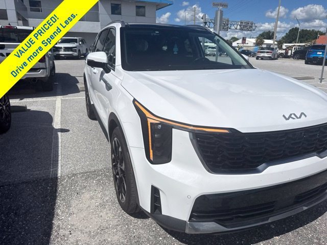 Used 2024 White Kia SX image 1