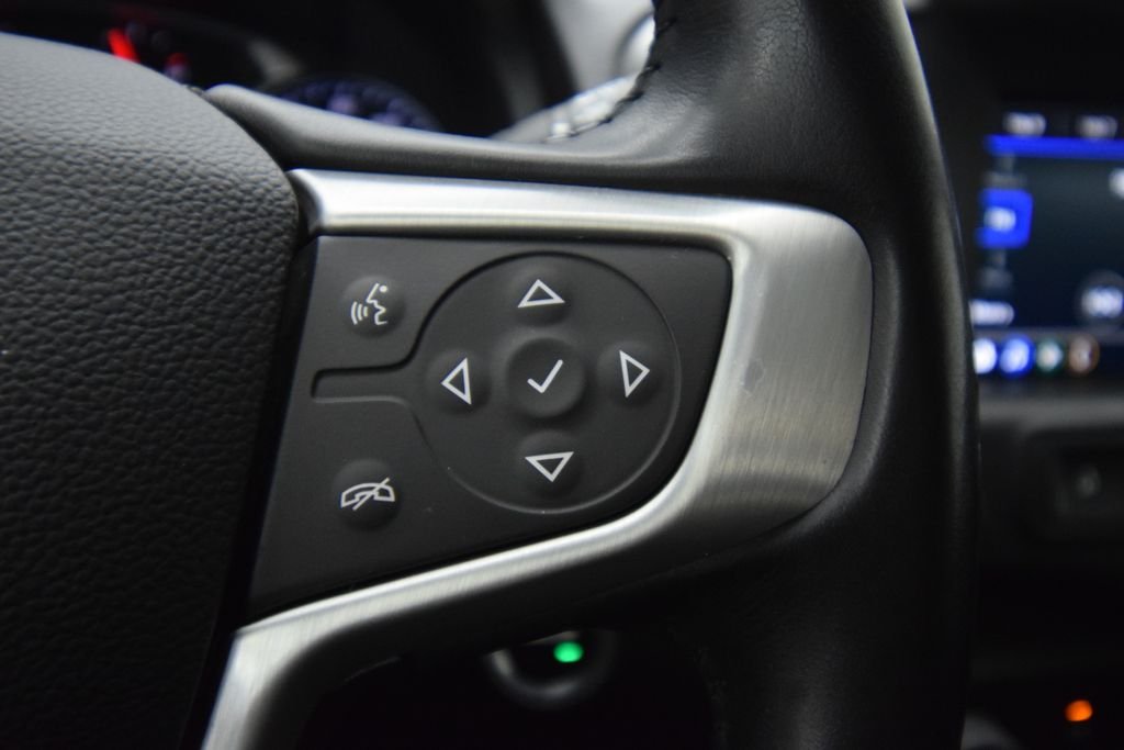 Used 2020 Gray GMC SLE image 27