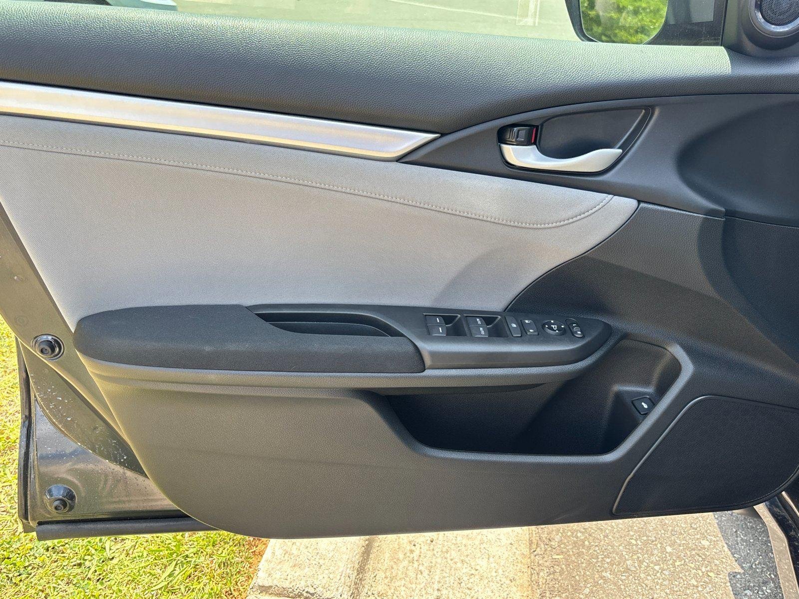 Used 2018 Cosmic Blue Metallic Honda EX image 13