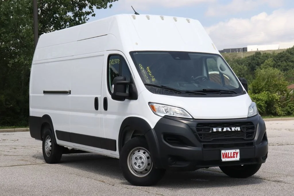 Used 2023 White Ram Super High Roof image 2