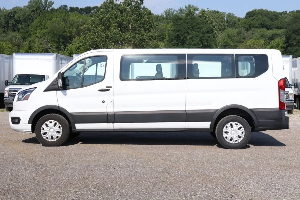 Used 2023 Oxford White Ford XLT image 6