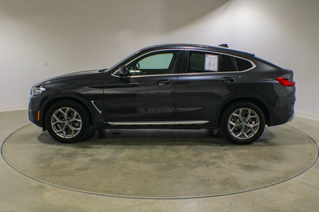 Used 2023 Gray BMW xDrive30i image 3