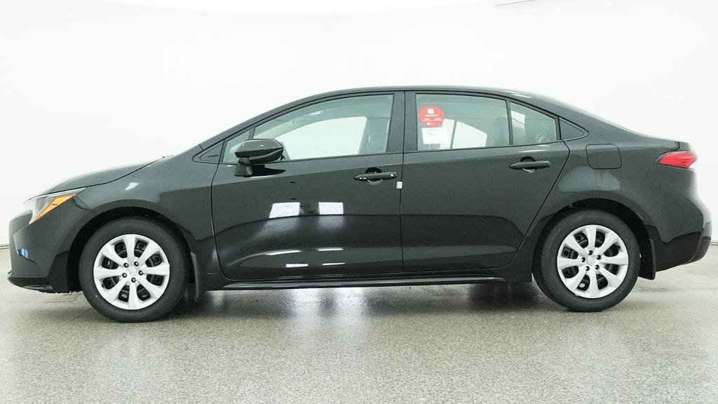 New 2027 Inked Toyota LE image 2