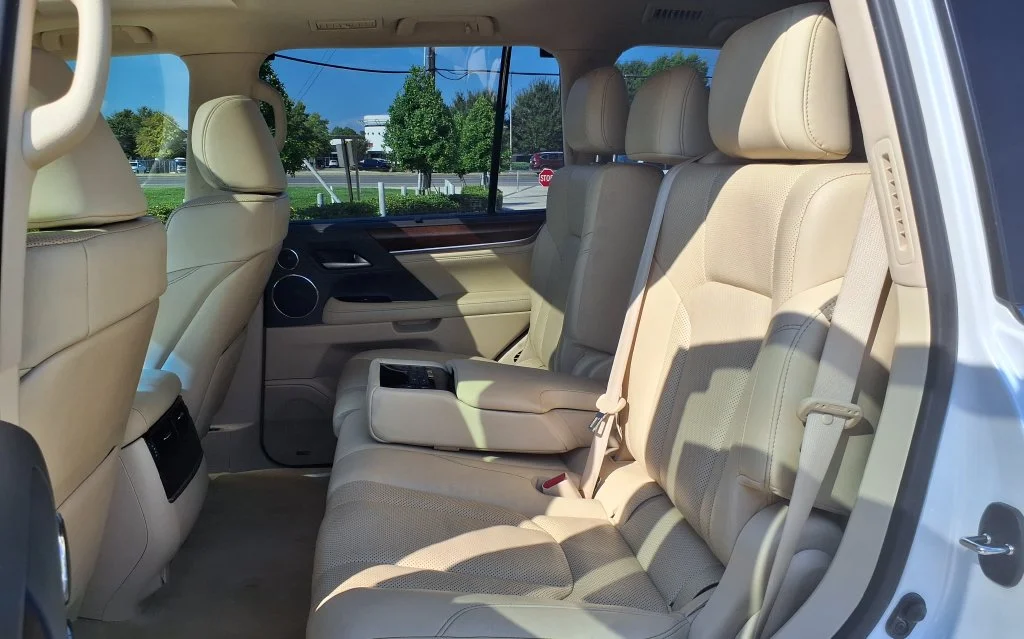 Used 2021 White Lexus 570 image 15