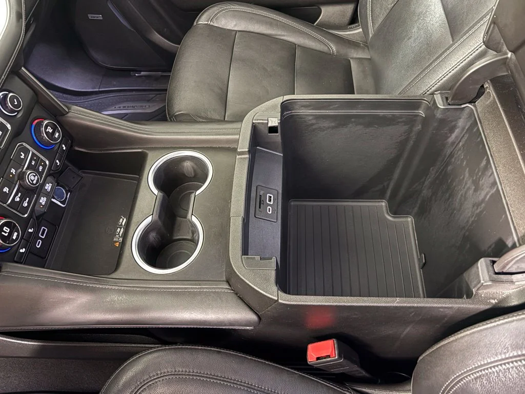 Used 2021 Gray Chevrolet Z71 image 33