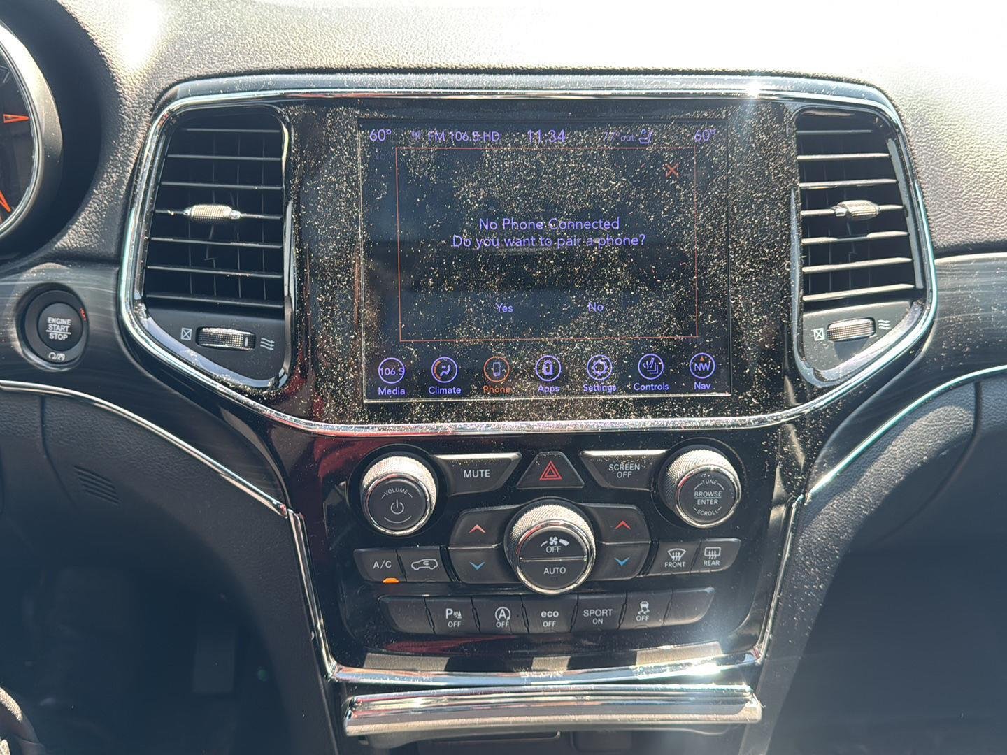 Used 2020 Bright White Clearcoat Jeep Limited image 10