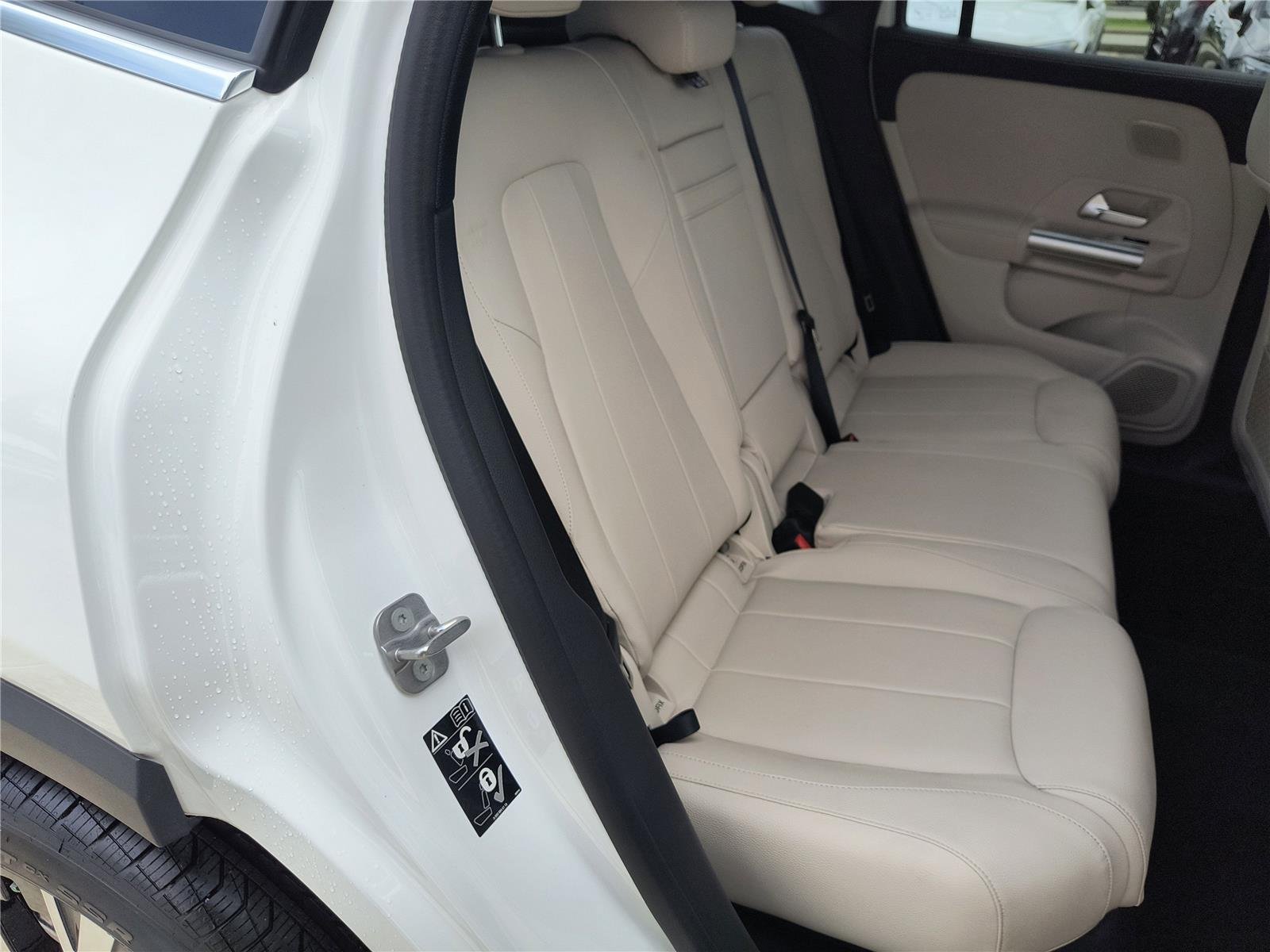 Used 2025 WHITE Mercedes-Benz GLA 250 image 24