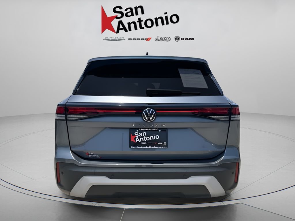 Used 2025 Gray Volkswagen 2.0T S image 13