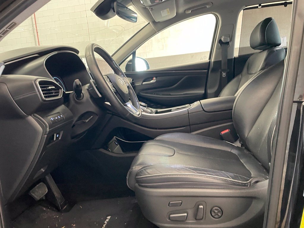 Used 2023 Black Hyundai Limited image 10
