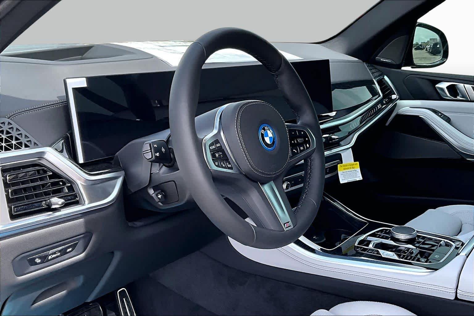 2026 BMW X5 50e - Photo 8