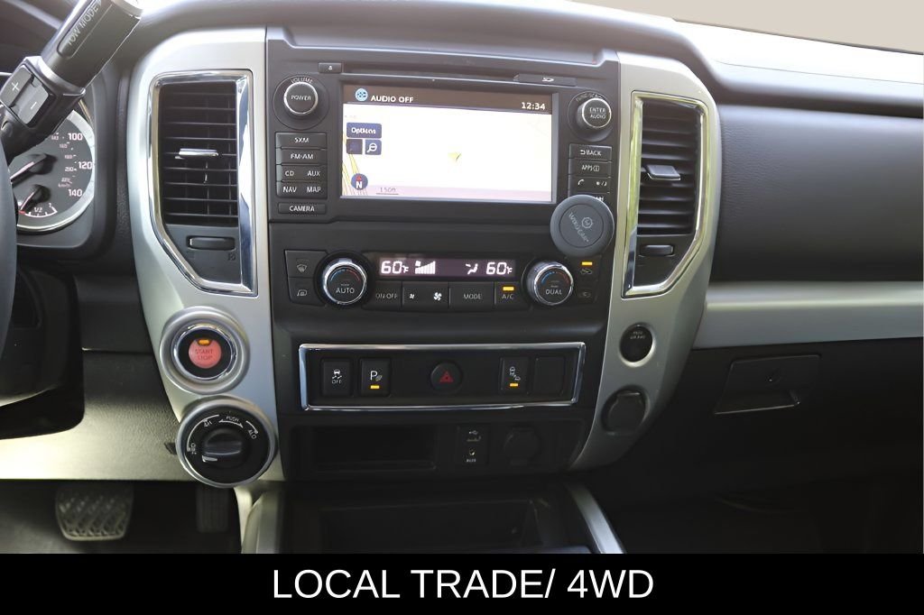 Used 2018 Silver Nissan PRO-4X image 22