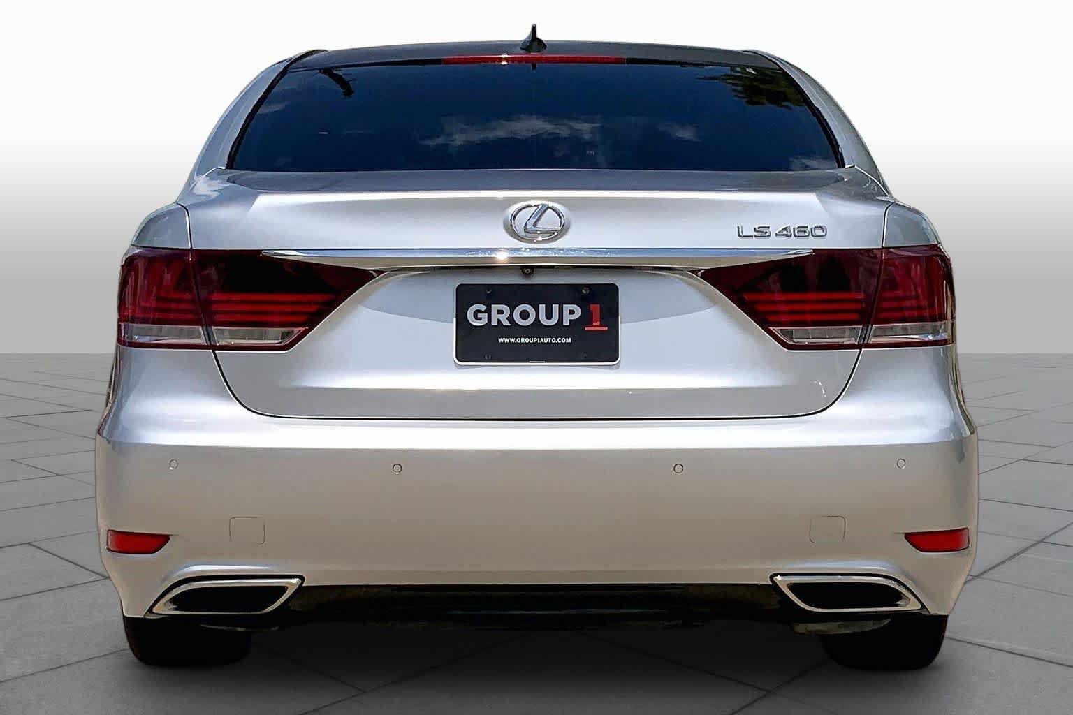 Used 2015 Liquid Platinum Lexus  image 5