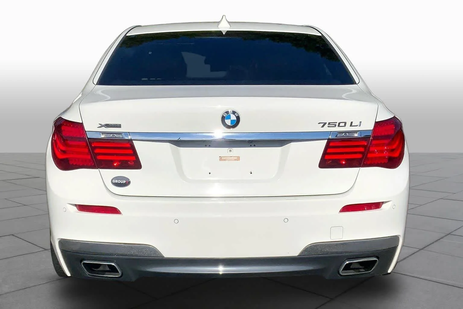 Used 2015 Alpine White BMW 750Li xDrive image 5