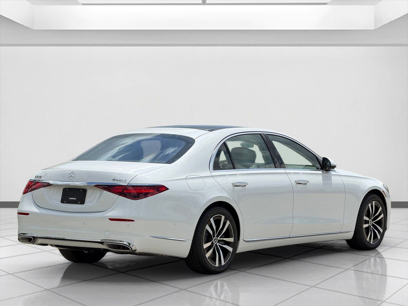 New 2026 MANUFAKTUR Moonlight White Metallic Mercedes-Benz S 500 image 25