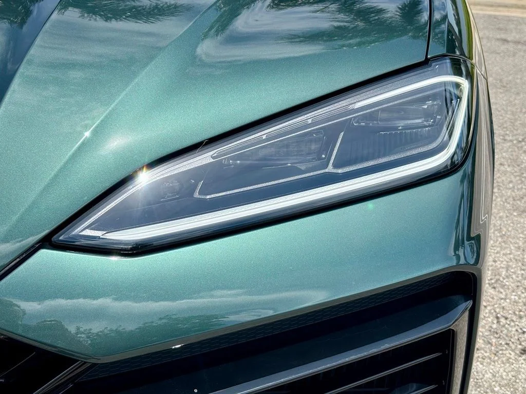 New 2026 Vl/Verde Lares Lamborghini SE image 27